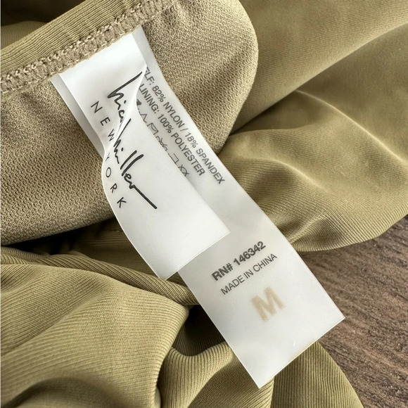 NWT Nicole Miller Women’s Medium Green One Piece Design Your Own Look Plunge New - Picture 3 of 4